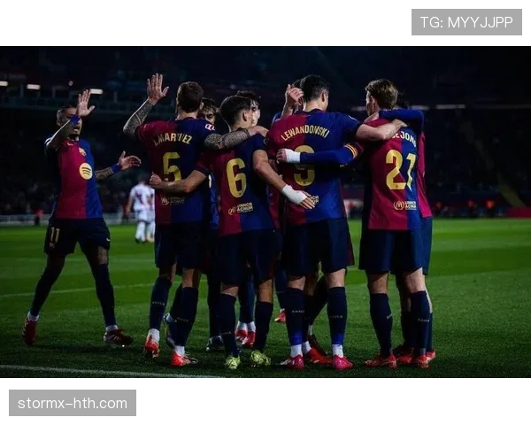 巴萨新节奏：团队协作与战术创新铸就近期稳健表现